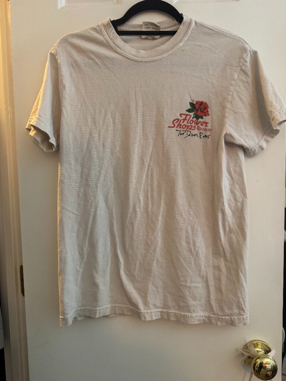 Ernest Adults Comfort Colors Flower Shops Two Dozen Roses Tee Small